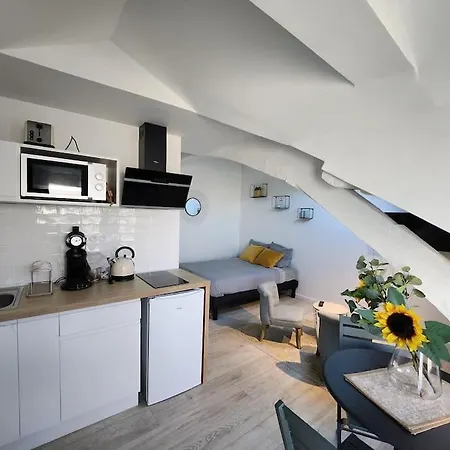 Le Yellow Korner - Lit Neuf Ruan