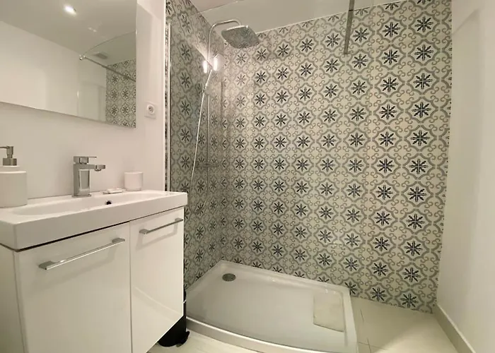 Le Yellow Korner - Lit Neuf Apartment